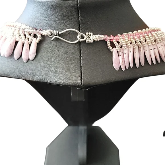 Artisan Handmade Elegant Pink & Silver Seed Bead Necklace & Earring Set - Picture 6 of 11